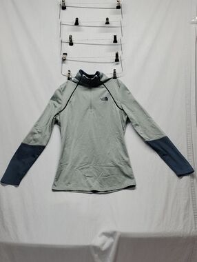 The North Face Women's Light Green and Navy Half-Zip Pullover #440